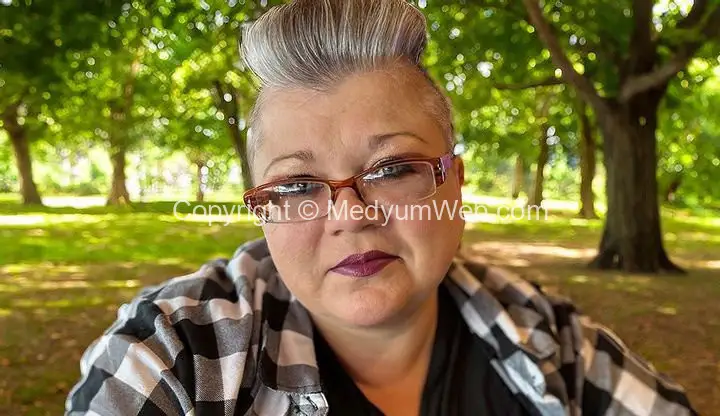 Alaca Horozkayası Medyum Didem